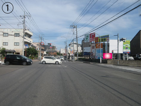 上尾市・中山道緑丘地下横断道交差点 C